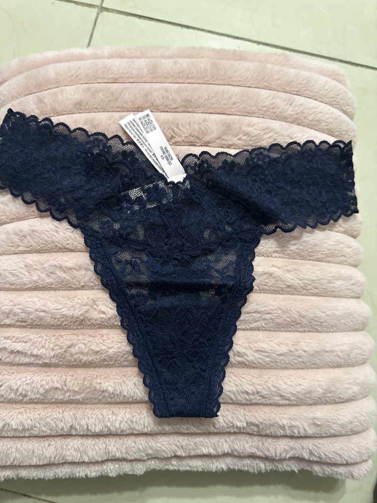 Panty encaje azul marino talla M
