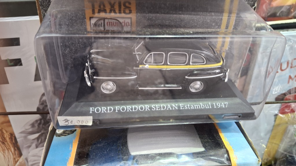 Taxi Ford Fordor Sedan Estambul 1947 Taxis del mundo