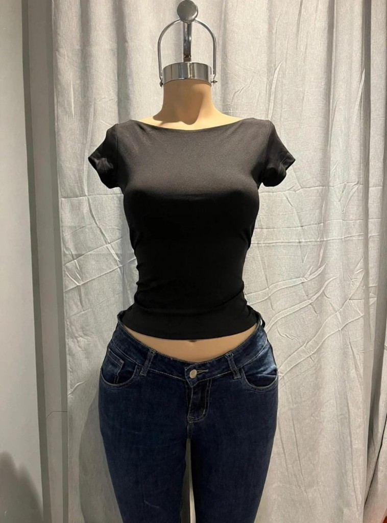 Remera cuello bote micro