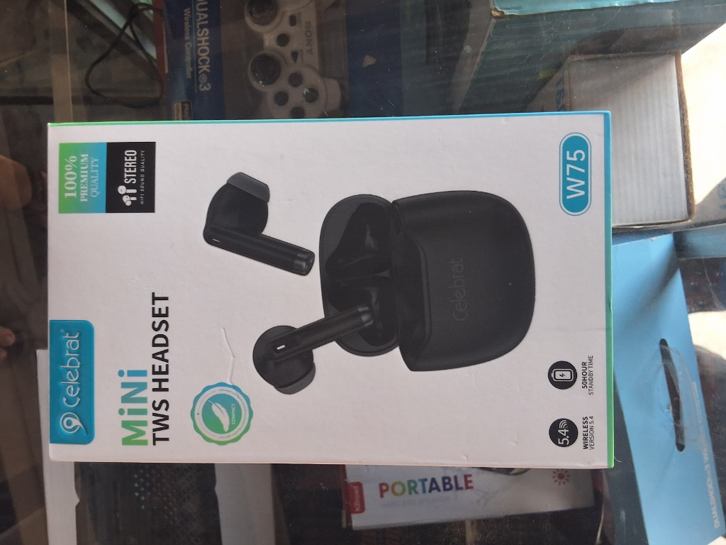 Celebrat Mini W75