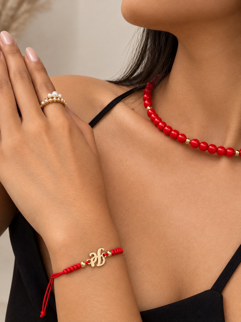 Collar rojo de bolitas