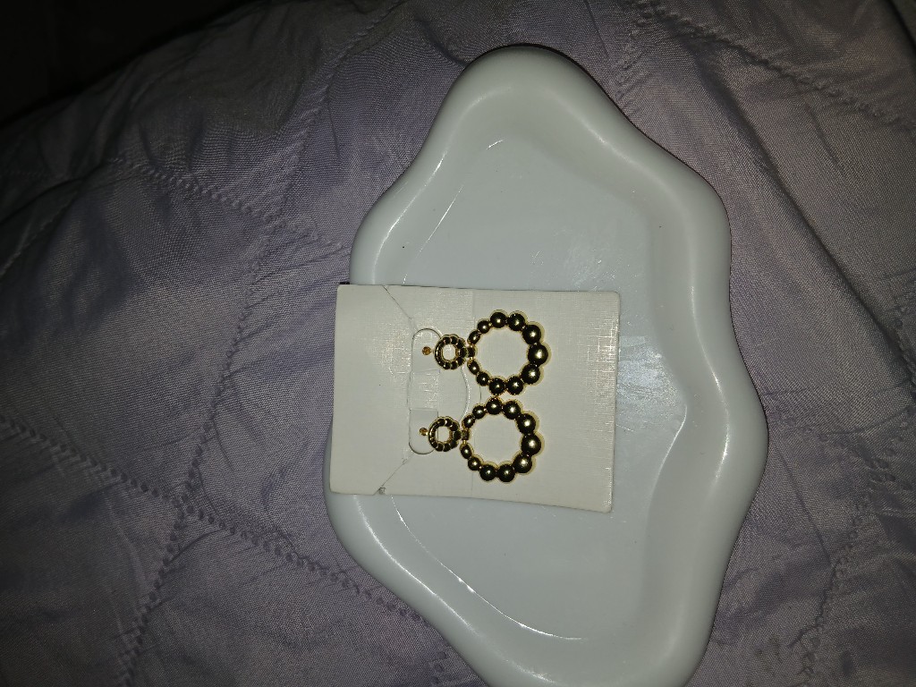 Aretes dorados circulares