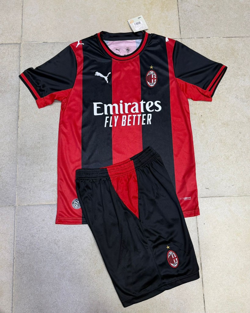 Uniforme Milan kids