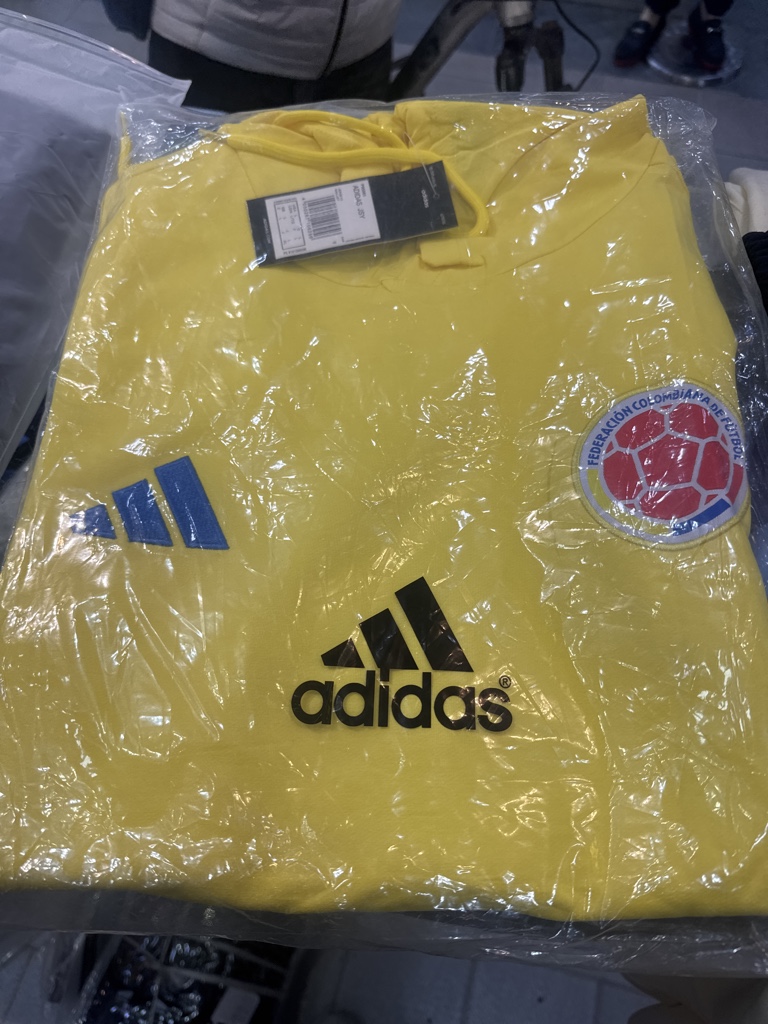 Buzo Colombia importado amarillo
