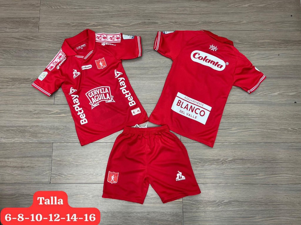 America uniforme niño