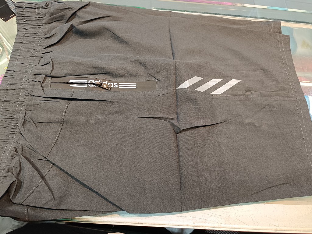 Pantaloneta sin licra secado rápido
