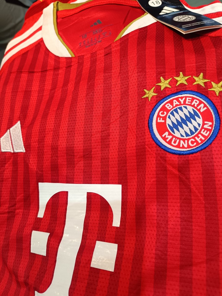 Bayern Munich 26-27 1ra equi