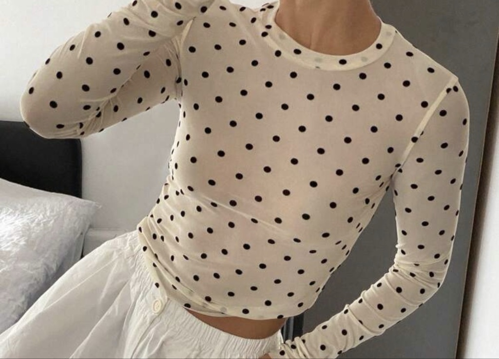 Blusa de puntos