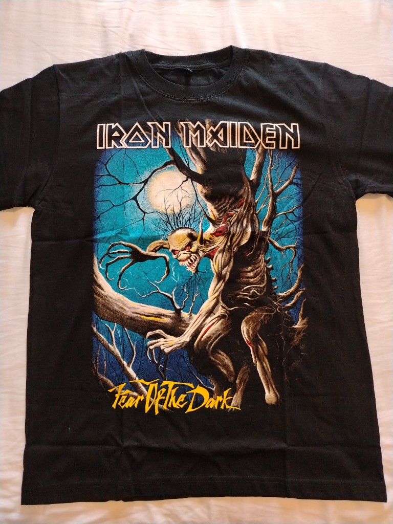 Camiseta Iron. M talla L fear the dark