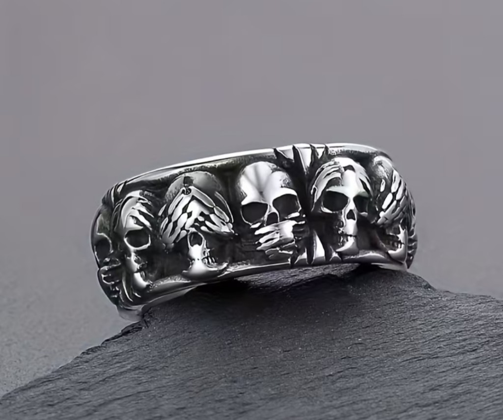 Anillo skulls metal