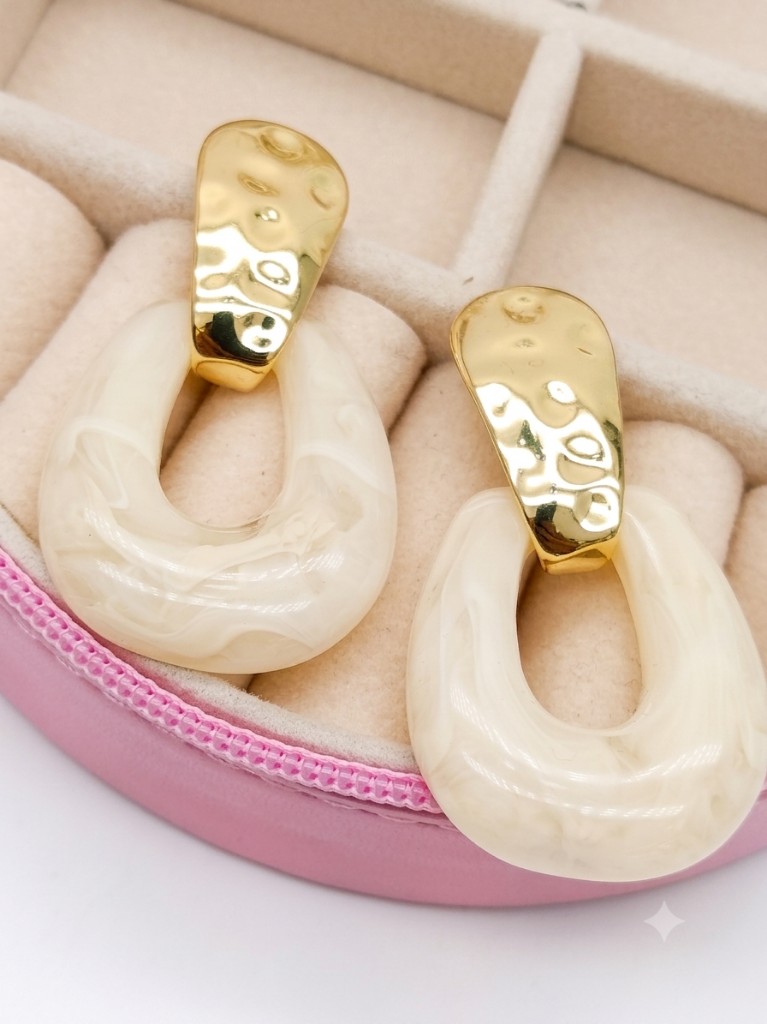 Aretes carey