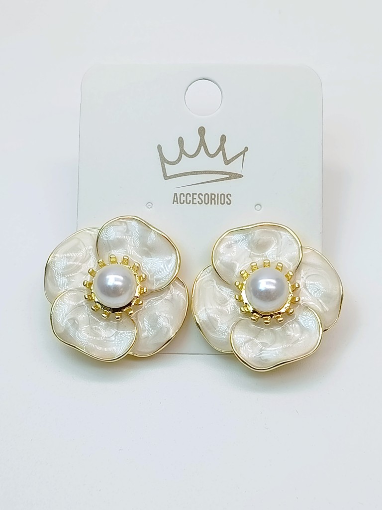 Aretes flor, perla
