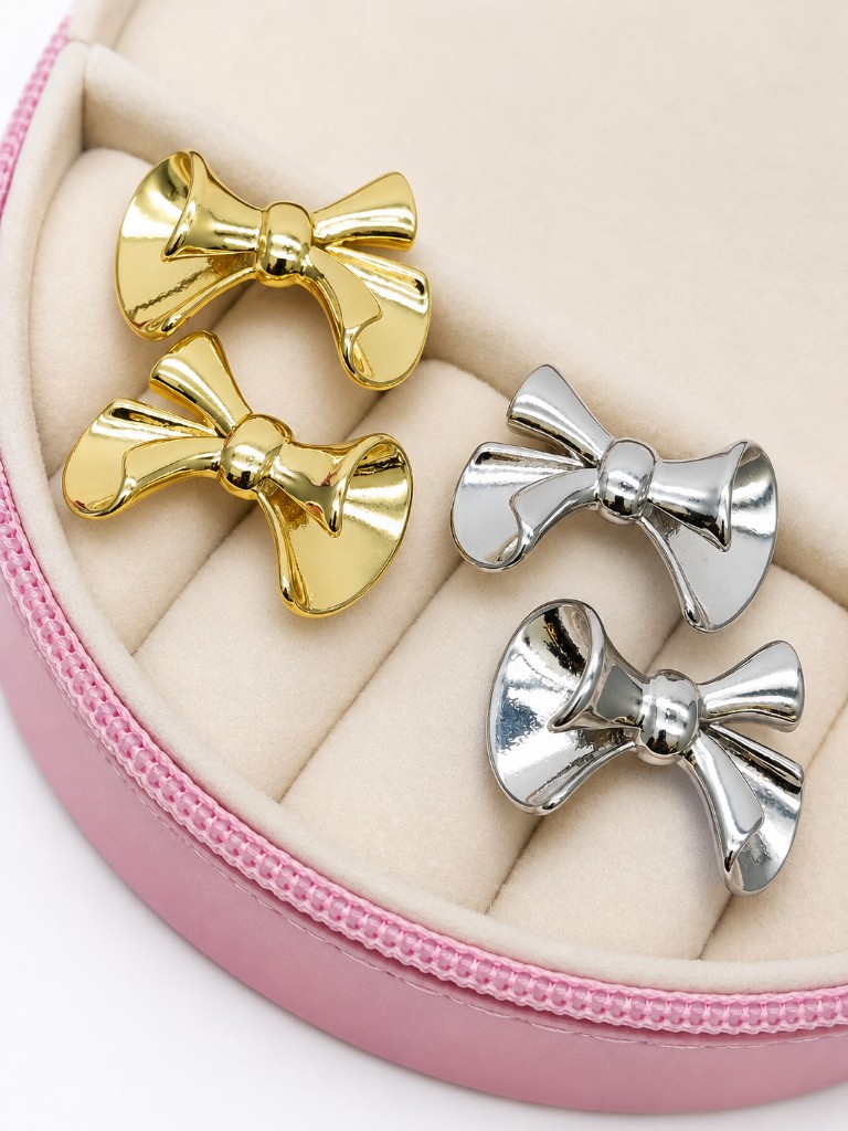 Aretes lazo