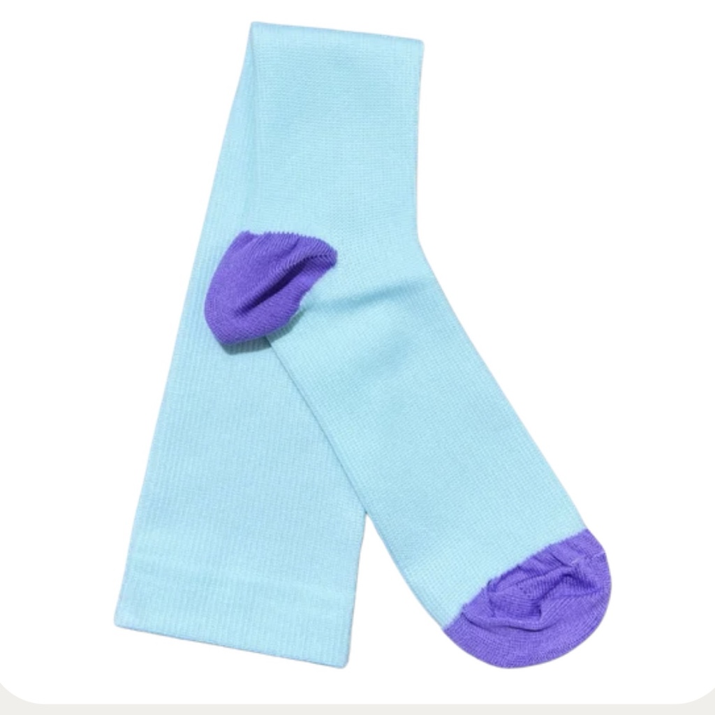 M05 turquesa con morado