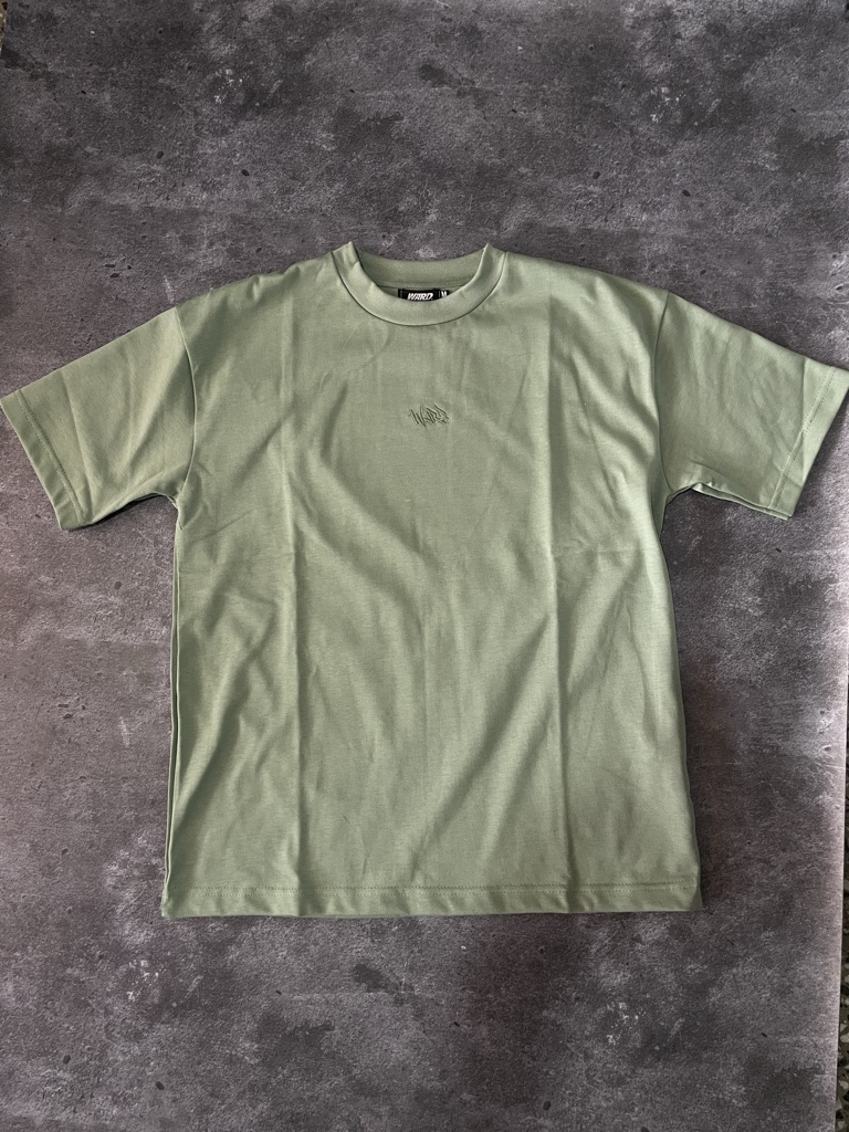 Remera graff verde M