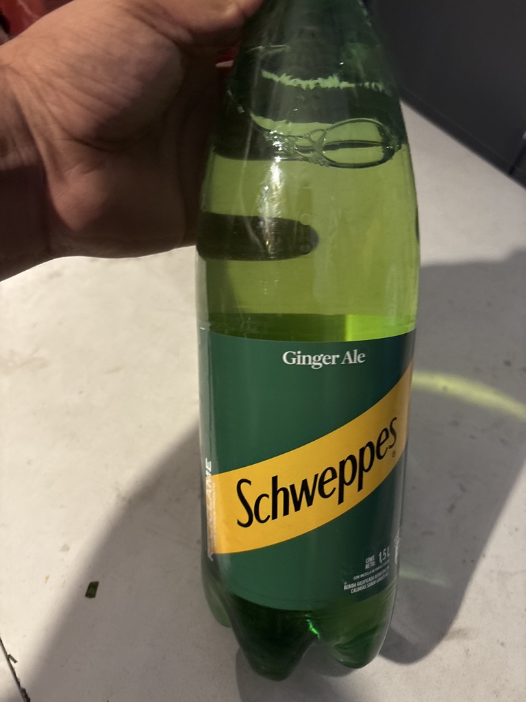 Schweppes Ginger Ale 1.5L