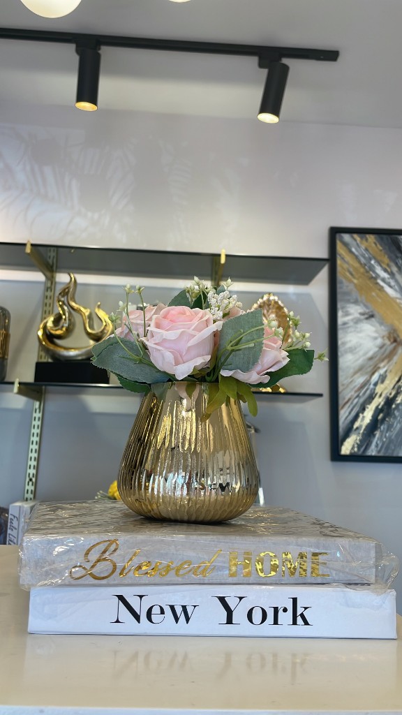 Bowl dorado- arreglo floral