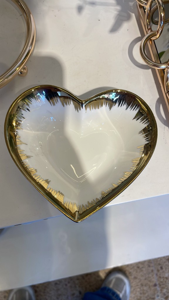 Plato corazon dorado