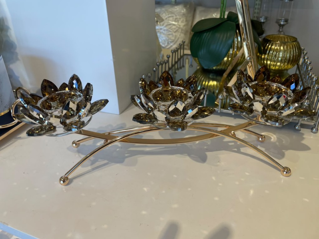Candelabro flor de loto ambar