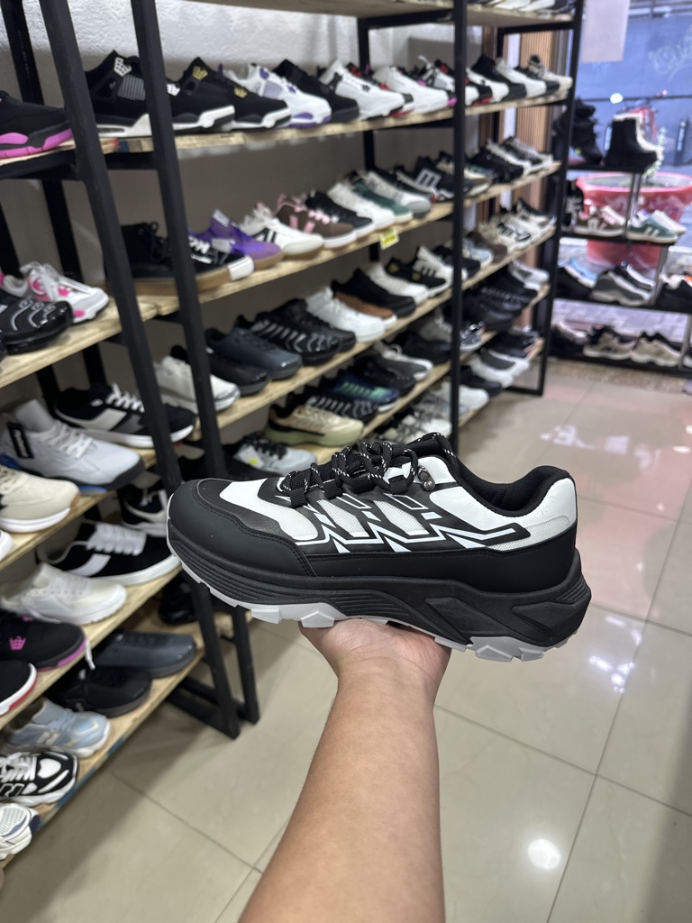 ZAP DP NEGRAS-BLANCO