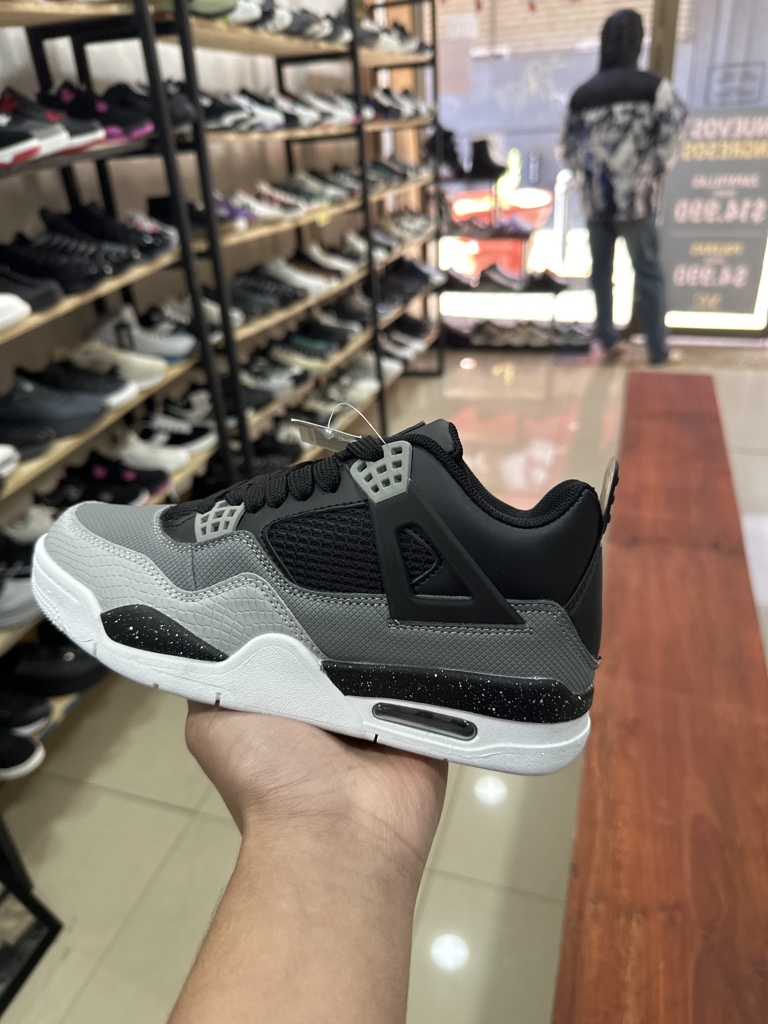 ZAP R4 NEGRO-GRIS CHIC