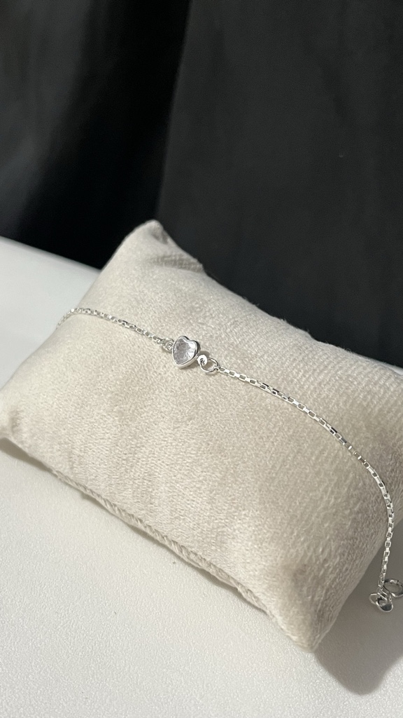 Pulseira com coração cristal