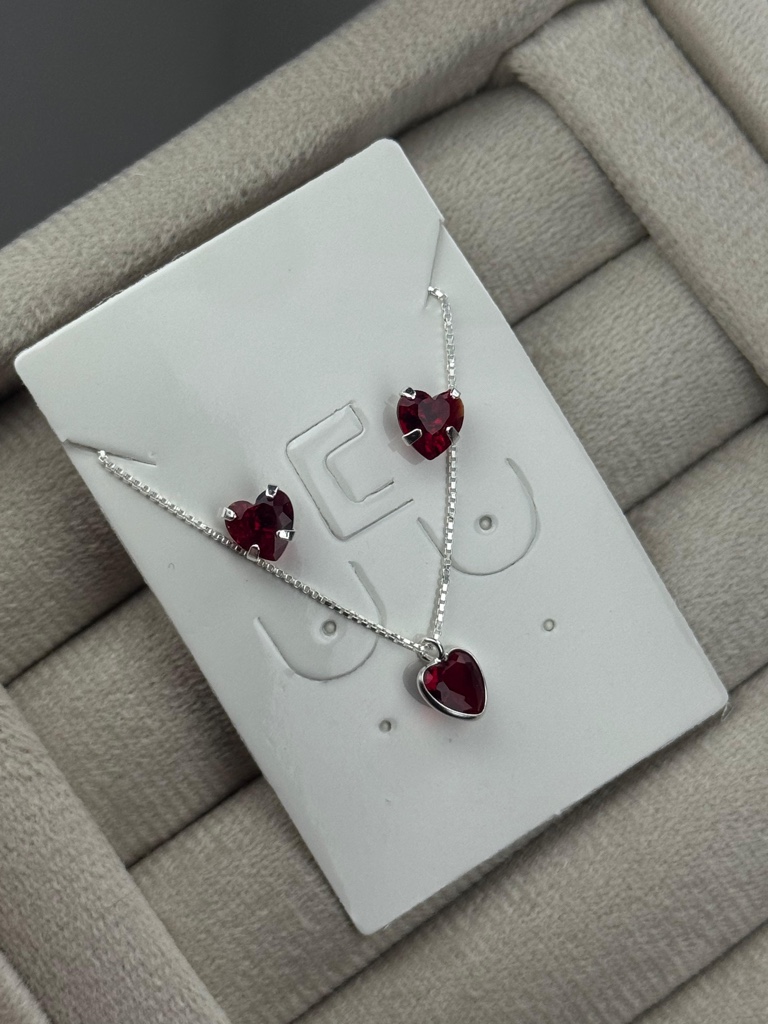 Conjunto Coração Vermelho