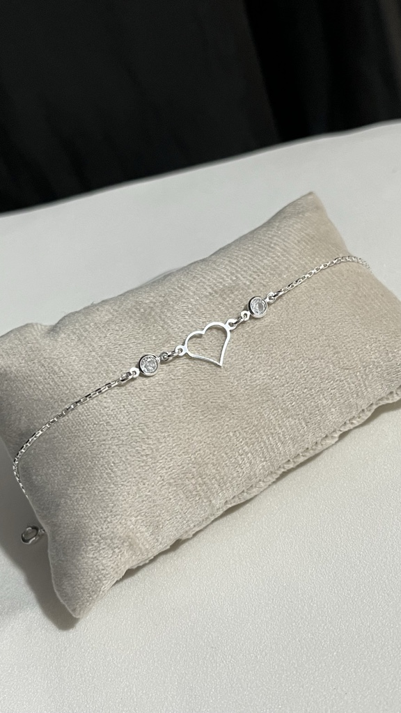 Pulseira coração vazado com zirconia
