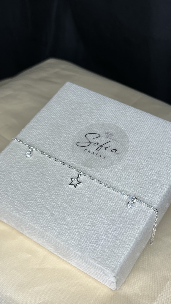 Pulseira estrela vazada com zircônia cristal
