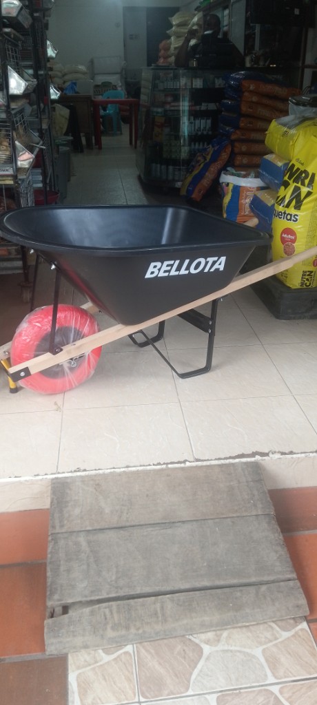 Bellota carretilla negra antipinchazo