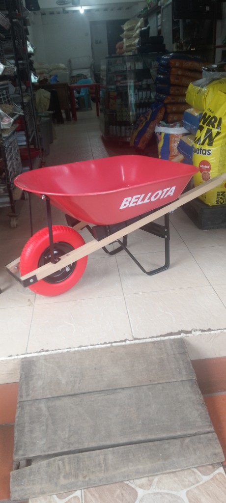 Bellota carretilla roja antipinchazo