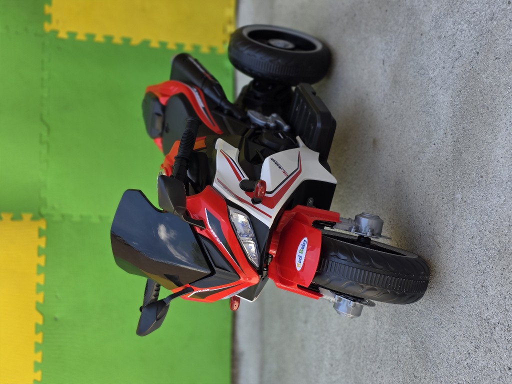 PB 3027 Trimoto eléctrica recargable Edad 1 a 6 años