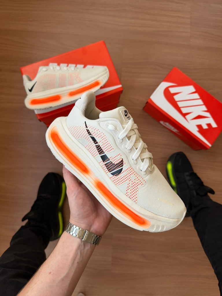 Nike vomero  laranja
