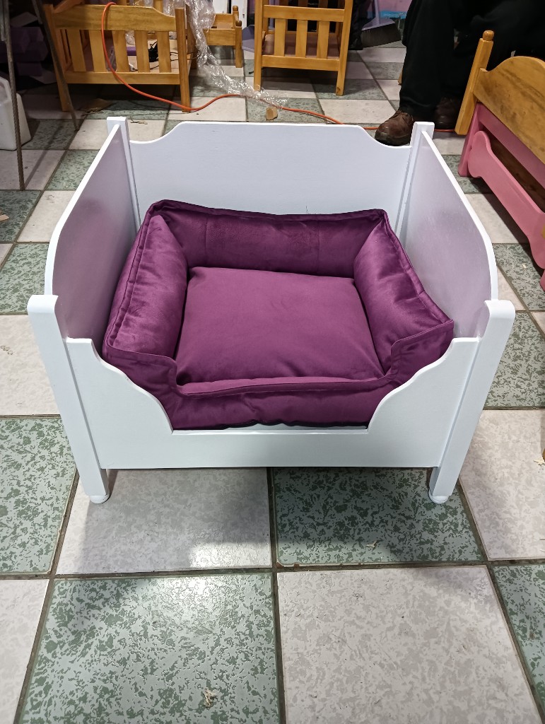 Cama para mascota morada