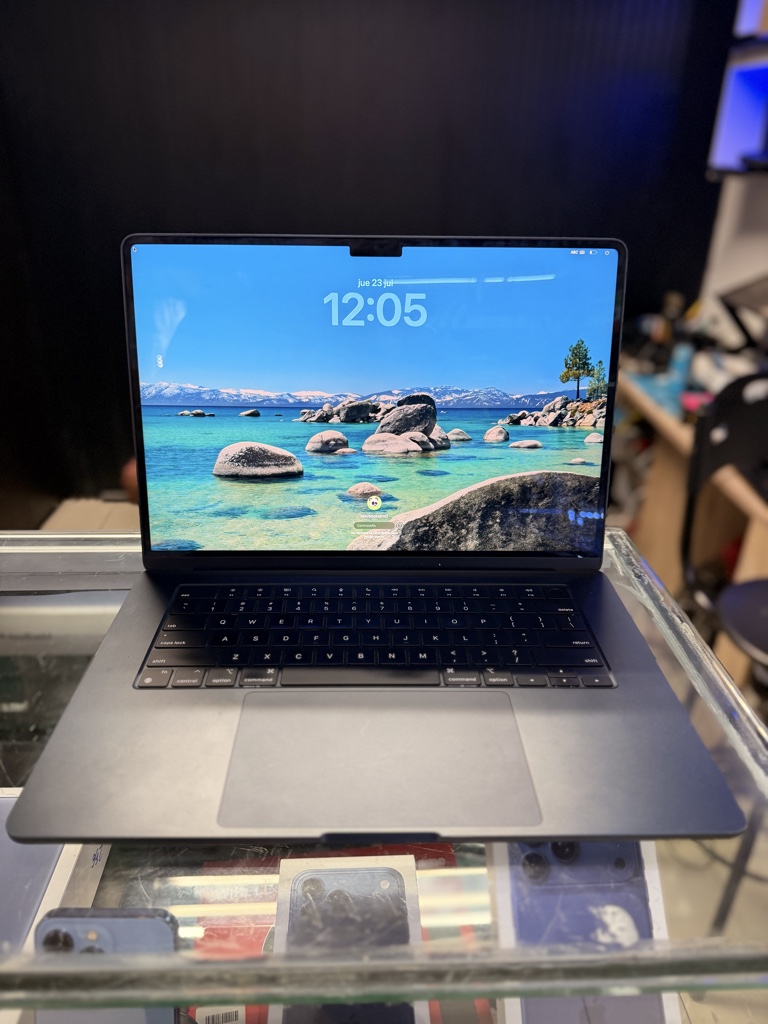 Apple MacBook m2 15 pulgadas negro
