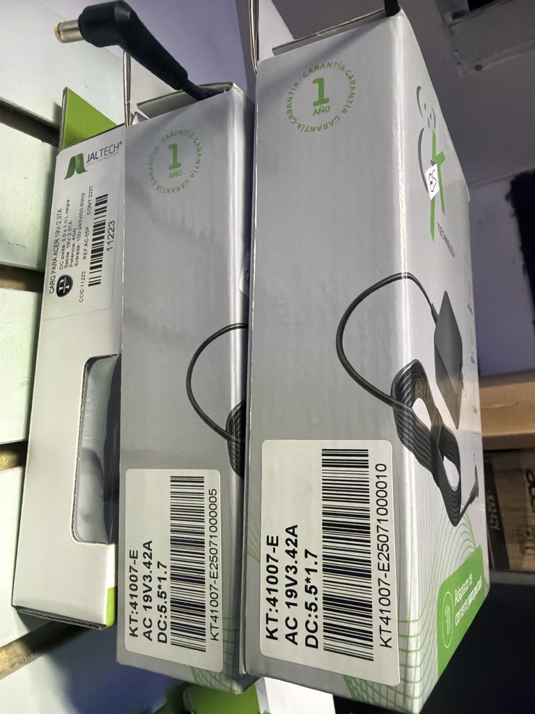Cargador Acer 19v 3.42 a