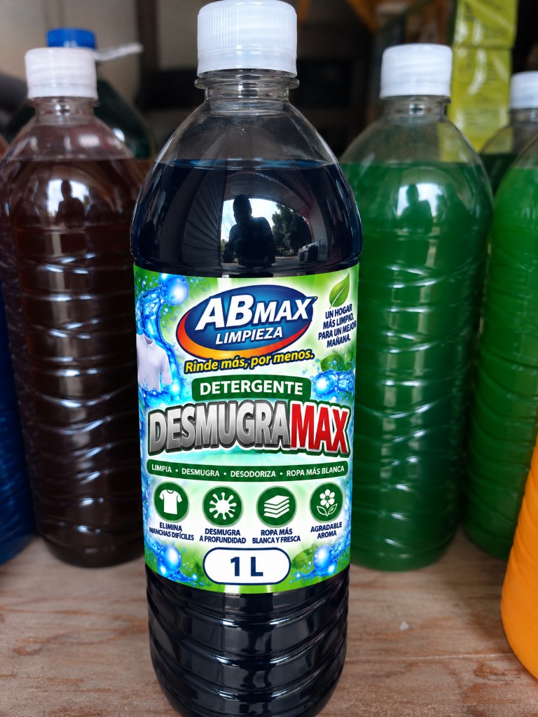 Detergente DesmugraMax 1L