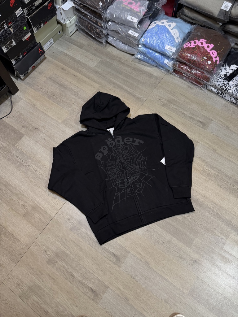 Black zip up Sp5der