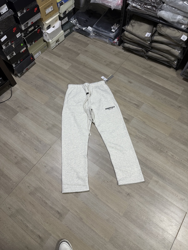 Light oat pants