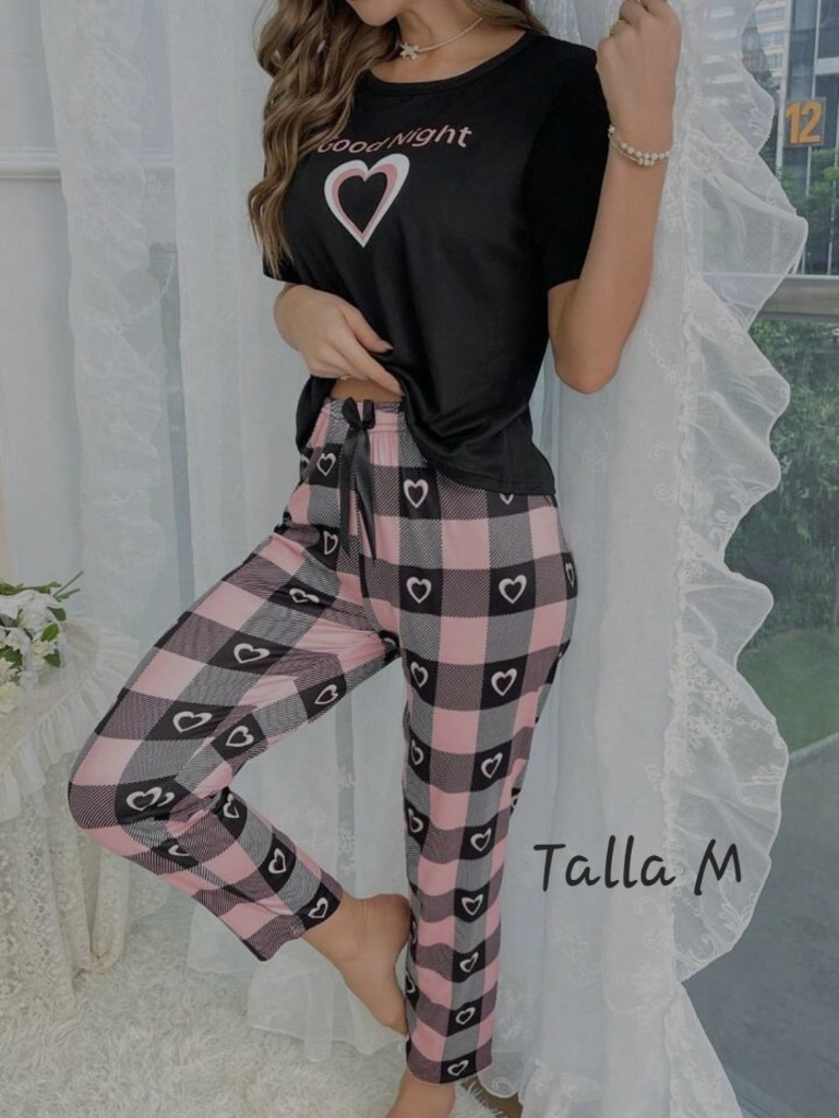 Pijama de corazones,talla M