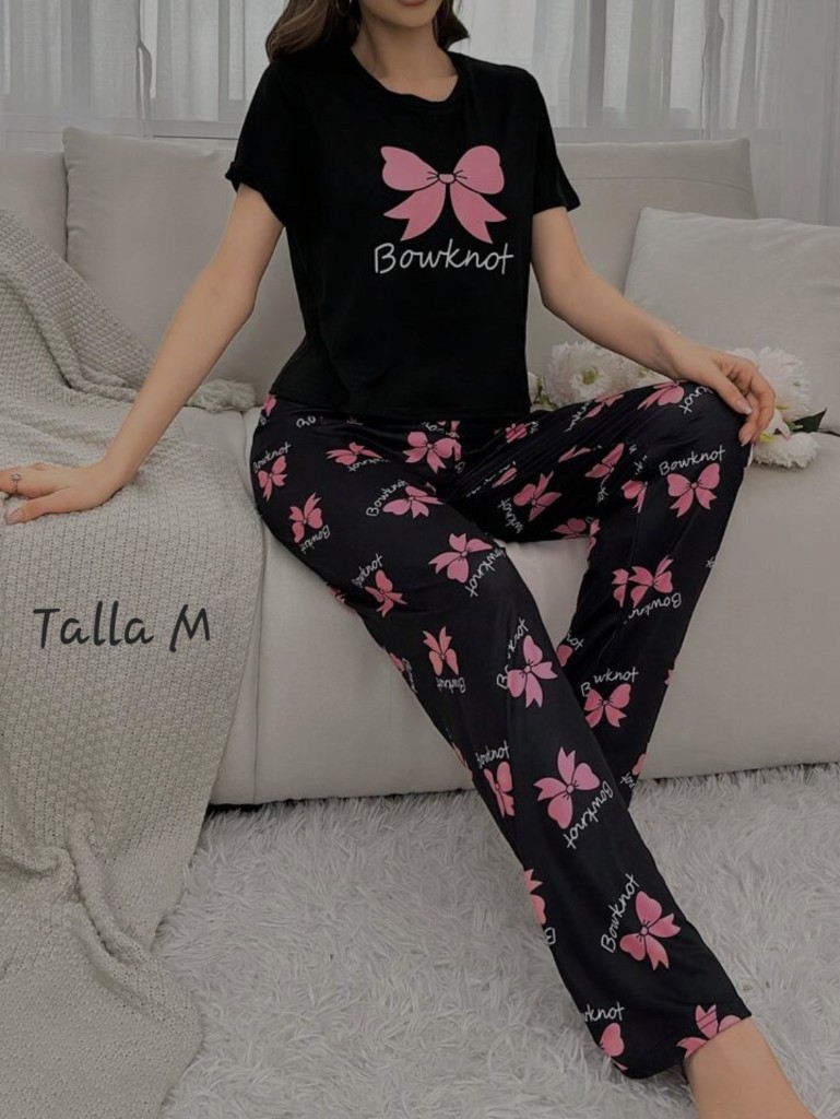 Pijama negro con rosa talla M