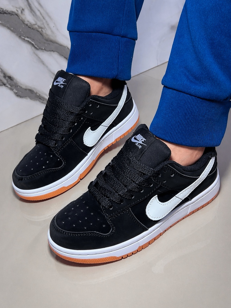 NIKE SB NEGRA CAFÉ