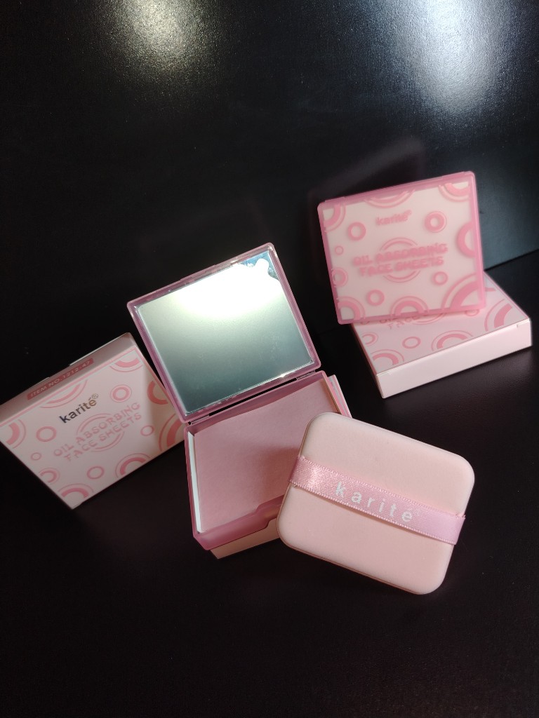 Oil absorbing face sheets