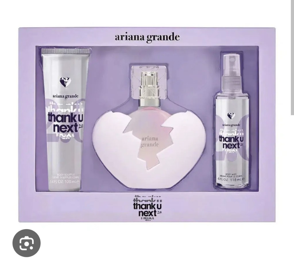 Ariana Grande thank u next set
