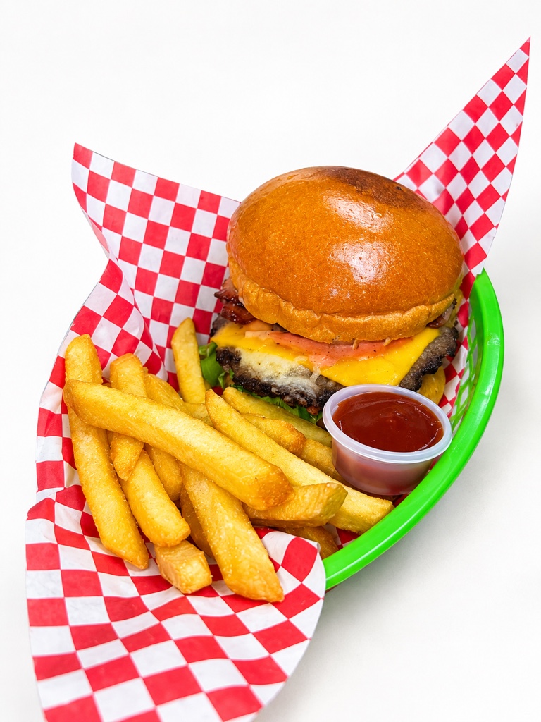 Hamburguesa de la casa con papas