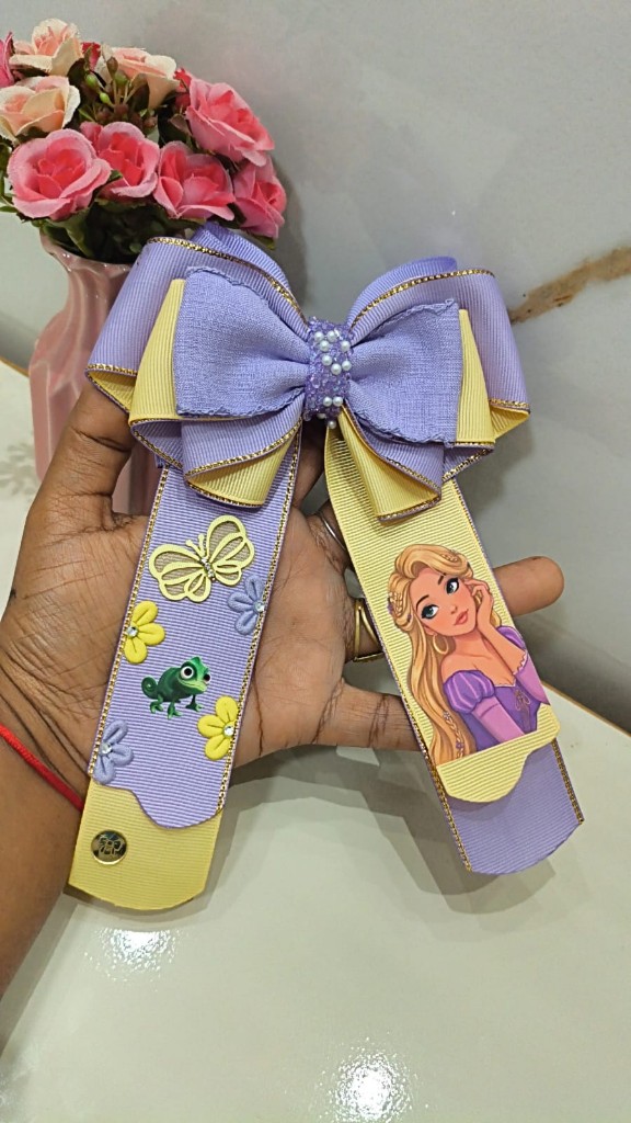 Laço rapunzel (lilás e amarelo)