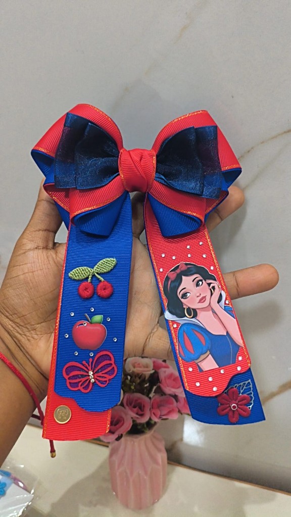laço branca de neve (azul e vermelho)