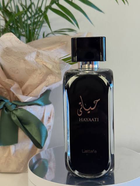 Hayaati Black
