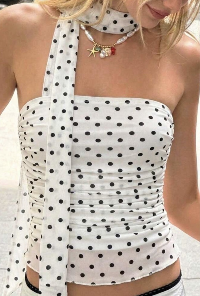 TOP POLKA LAZO EN CUELLO BEIGE
