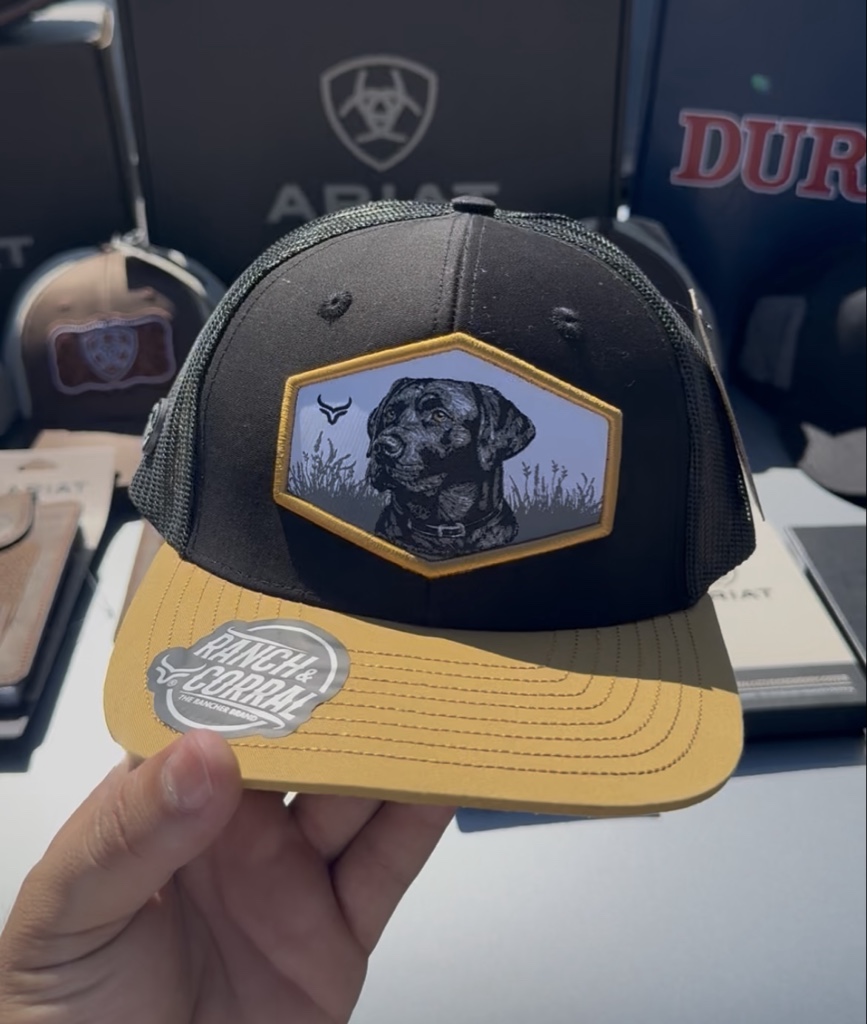 Gorra Ranch & Corral Black Labrador